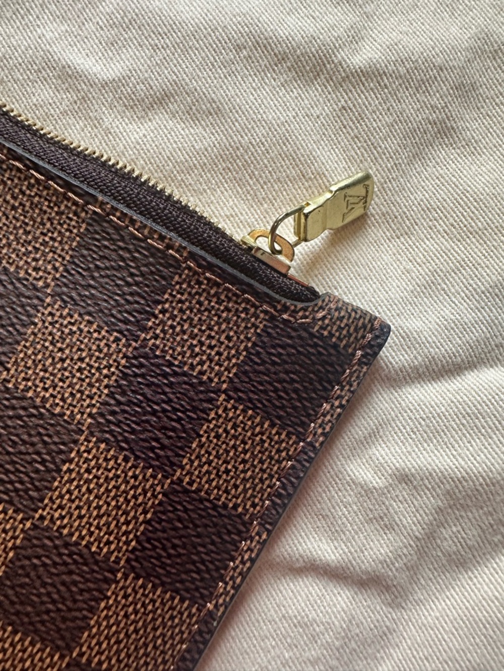 💯 Authentic Louis Vuitton Damier Ebene Neverfull Wristlet Pouch - Picture 5 of 14